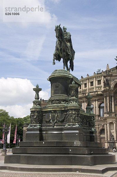 Europa  Statue  König - Monarchie  Dresden  Deutschland  Sachsen