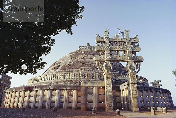 Eingang  bauen  fünfstöckig  Buddhismus  1  Jahrhundert  Indien  Madhya Pradesh  Stupa