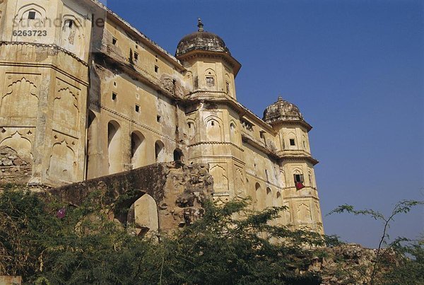 Mann  Palast  Schloß  Schlösser  Festung  bauen  Bernstein  Indien  Jaipur  Rajasthan