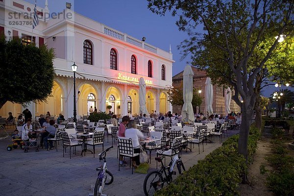 Restaurants at dusk  Solomos Square  Zakynthos Town  Zakynthos  Ionian Islands  Greek Islands  Greece  Europe
