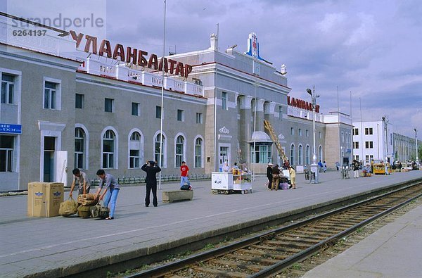 Oulaan Bator Station  Trans-Mongolian Zug  Mongolei  Asien