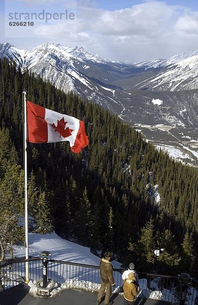 Berg  hoch  oben  Fahne  Nordamerika  UNESCO-Welterbe  Alberta