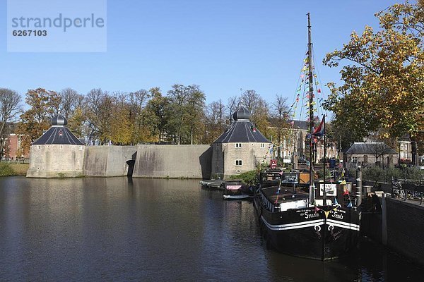 Hafen  Europa  Boot  Dock  frontal  Eingang  Niederlande  Breda  Nordbrabant  spanisch