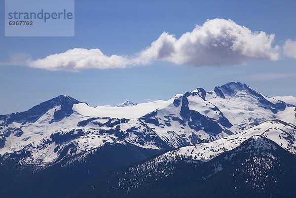 Berg  bedecken  hoch  oben  Nordamerika  Whistler Mountain  British Columbia  Kanada  Schnee