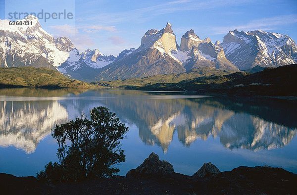 Torres del Paine Nationalpark  Lake Pehoe  See  Chile  Patagonien