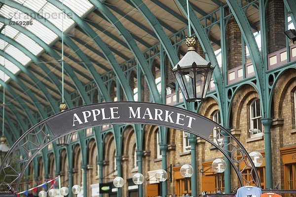 Apfelmarkt  Covent Garden  London  England  Großbritannien  Europa