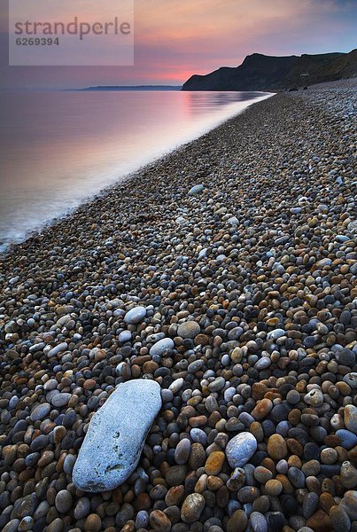 Wasserrand  Europa  Großbritannien  über  UNESCO-Welterbe  Dorset  England  Dämmerung