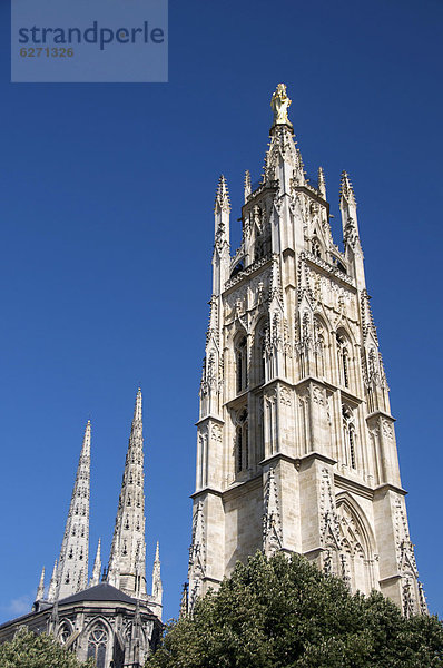 Kathedrale Saint-Andre mit Pey Berland-Turm  Bordeaux  Frankreich  Europa