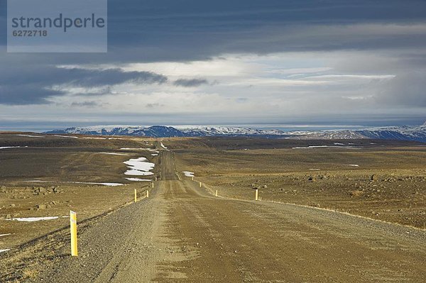 Fernverkehrsstraße  See  Kies  Richtung  Myvatn  Husavik  Island