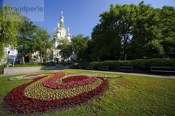 hinter Blume Bett Kirche Garten Wunder russisch