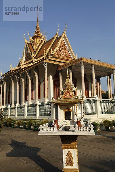 Phnom Penh Hauptstadt Außenaufnahme Wohnhaus Silber Südostasien Vietnam Asien Kambodscha Pagode