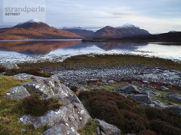 Europa  Schönheit  Morgen  Großbritannien  spät  Herbst  See  Highlands  Schottland  schottisch  Torridon