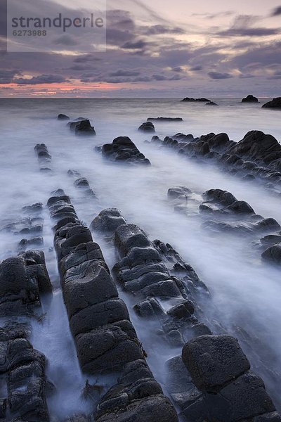 Felsbrocken  Europa  Sonnenuntergang  Großbritannien  Kai  Fenstersims  Devon  England