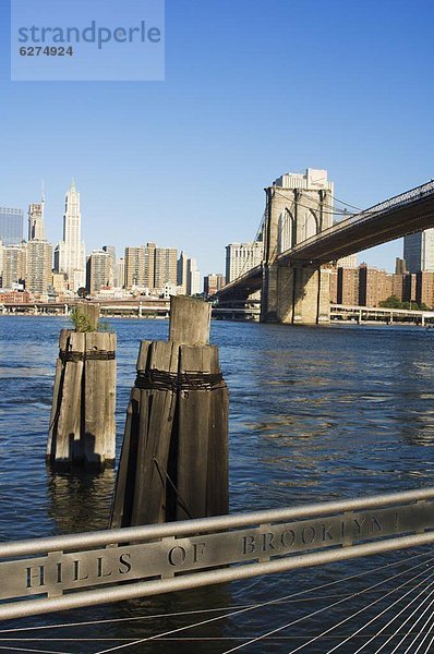 Vereinigte Staaten von Amerika  USA  New York City  Brücke  Fähre  Nordamerika  landen  Brooklyn  East River