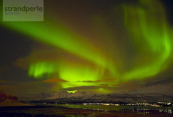 Europa  über  Alpen  Polarlicht  Lyngen  Aurora  Skandinavien  Troms