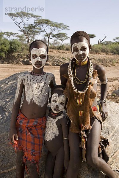 Farbe  Farben  Afrika  Äthiopien  bemalen  Volksstamm  Stamm