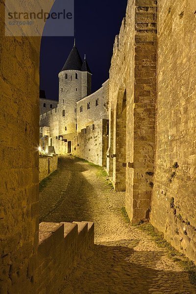 Frankreich Europa Torbogen Ansicht UNESCO-Welterbe Carcassonne Languedoc-Roussillon