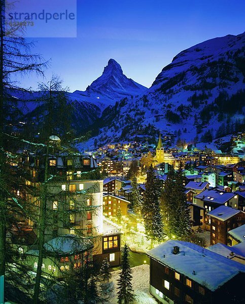 Europa  Berg  Winter  Matterhorn  Westalpen  Schweiz  Zermatt