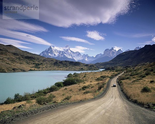 hoch  oben  über  aufwärts  Torres del Paine Nationalpark  Chile  Patagonien  Südamerika