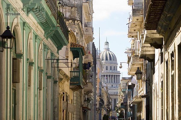 Havanna  Hauptstadt  Straße  Stadt  Westindische Inseln  Mittelamerika  Ansicht  Capitolio  Kuba  alt
