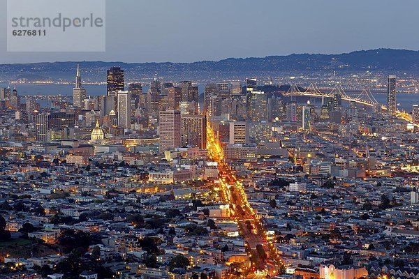 Vereinigte Staaten von Amerika  USA  Skyline  Skylines  sehen  Zwilling - Person  Großstadt  Nordamerika  Kalifornien  San Francisco