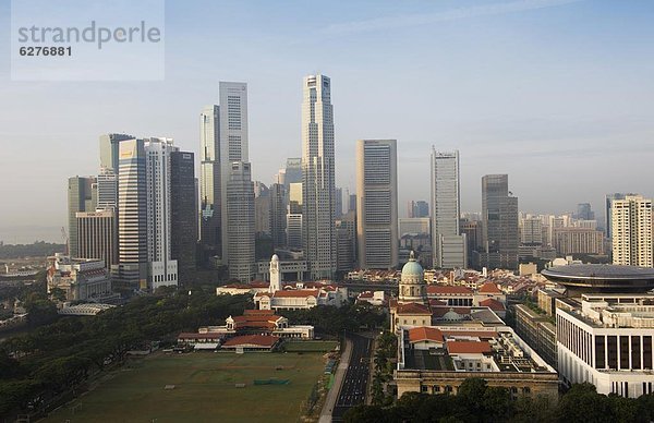 Skyline  Skylines  Fokus auf den Vordergrund  Fokus auf dem Vordergrund  Ortsteil  Singapur  Südostasien