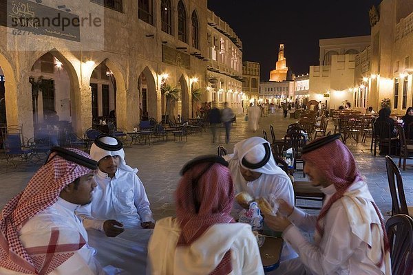 Mann  reparieren  Naher Osten  arabisch  Doha  Kleid  Souk