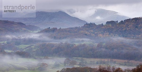 nahe  Europa  Großbritannien  Dunst  Tal  Cumbria  Elterwater  England