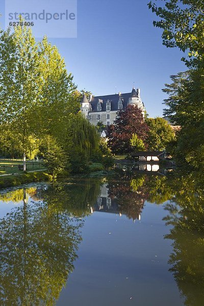 Frankreich  Europa  Schönheit  Palast  Schloß  Schlösser  Dorf  Indre-et-Loire  Loiretal