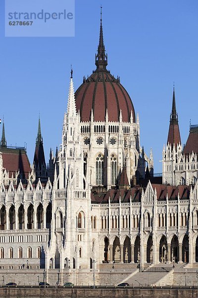 Budapest  Hauptstadt  Europa  Fluss  Parlamentsgebäude  Donau  UNESCO-Welterbe  Ungarn