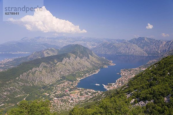 Europa  Berg  Stadt  umgeben  Balkan  Bucht von Kotor  Kotor  Montenegro