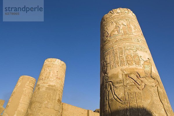 Nordafrika  Säule  streichen  streicht  streichend  anstreichen  anstreichend  Afrika  Ägypten