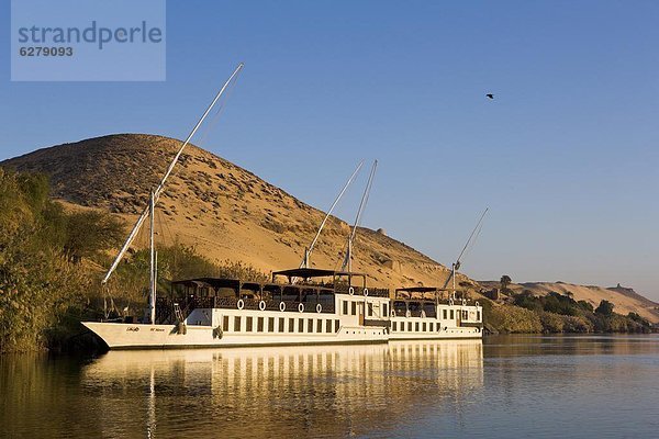 Nordafrika  vertäut  Fluss  Afrika  Assuan  Ägypten