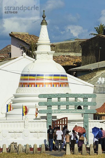 Architektur  innerhalb  Festung  Ziehbrunnen  Brunnen  fünfstöckig  Buddhismus  UNESCO-Welterbe  Tempel  Asien  niederländisch  Galle  alt  Sri Lanka