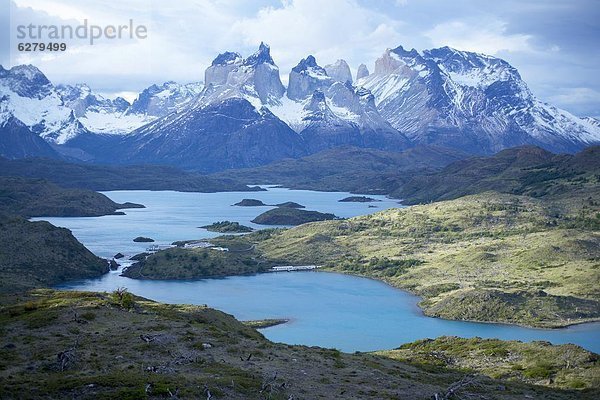 Wasser  See  blau  Torres del Paine Nationalpark  Lake Pehoe  Chile  Patagonien  Südamerika