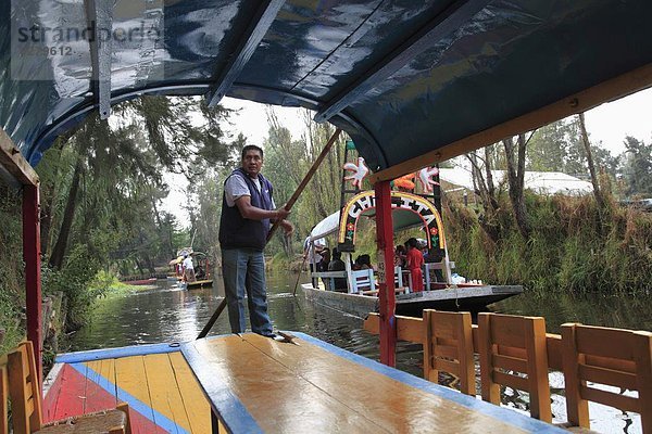 Mexico-Stadt  Hauptstadt  Boot  Nordamerika  Mexiko  UNESCO-Welterbe  Xochimilco