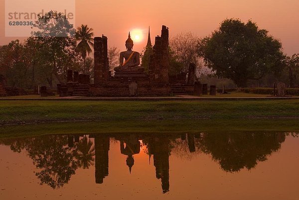 Südostasien  UNESCO-Welterbe  Asien  Geschichtspark Sukhothai  Thailand  Wat Mahathat