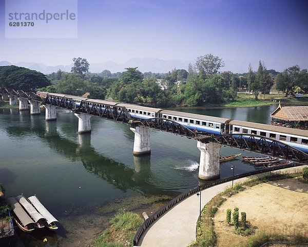 Brücke  Fluss  Zug  Südostasien  Asien  Tod  Kanchanaburi  Thailand