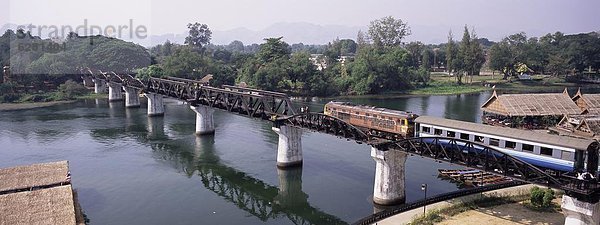 Brücke  Fluss  Zug  Südostasien  Asien  Tod  Kanchanaburi  Thailand