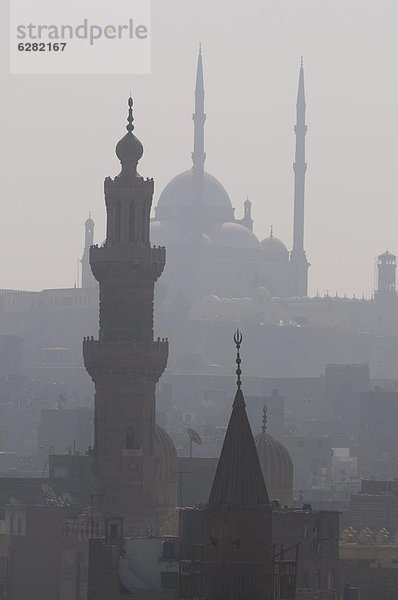 Nordafrika  Kairo  Hauptstadt  Großstadt  Moschee  Afrika  Ägypten  alt  Smog