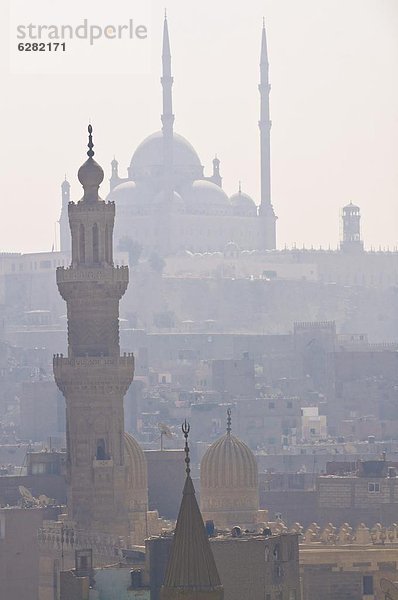 Nordafrika  Kairo  Hauptstadt  Großstadt  Moschee  Afrika  Ägypten  alt  Smog