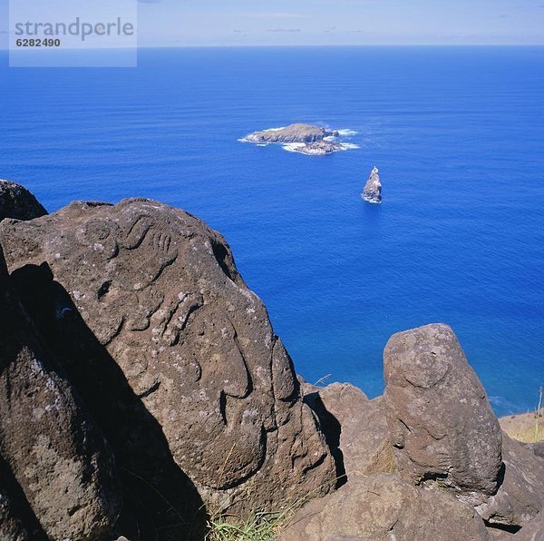 Osterinsel Rapa Nui Dorf Zeremonie Insel Vogel vor der Küste Krater Chile Motu