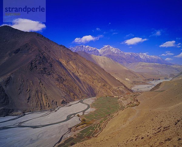 Berg  Tal  Fluss  umgeben  Nepal