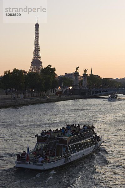 Paris  Hauptstadt  Frankreich  Europa  Fluss  Seine  Eiffelturm