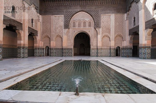 Nordafrika  Schule  Big Ben  UNESCO-Welterbe  Marrakesch  Afrika  Marokko