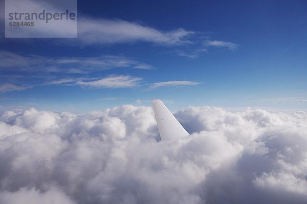 Flosse  Flossen  Wolke  Luftfahrzeug