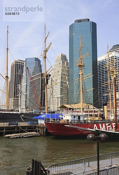 Vereinigte Staaten von Amerika  USA  Segeln  New York City  Geschichte  Schiff  Nordamerika  Manhattan