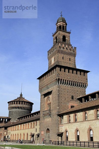 Das Schloss von Sforza (Castello Sforzesco)  Mailand  Lombardei  Italien  Europa