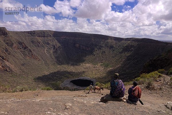 Mann  Sohn  warten  graben  gräbt  grabend  Softdrink  Klettern  Krater  Äthiopien  alt  Speisesalz  Salz