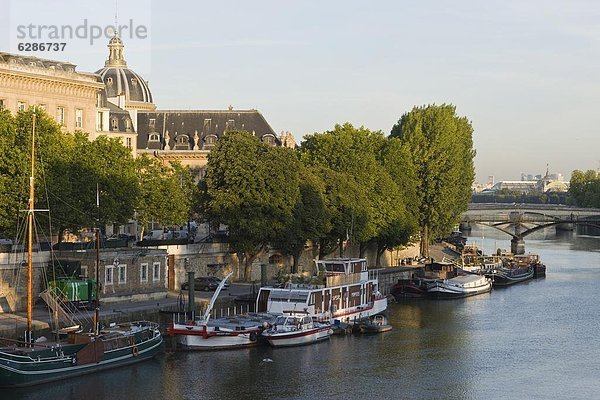 Fluss Seine  Paris  Frankreich  Europa